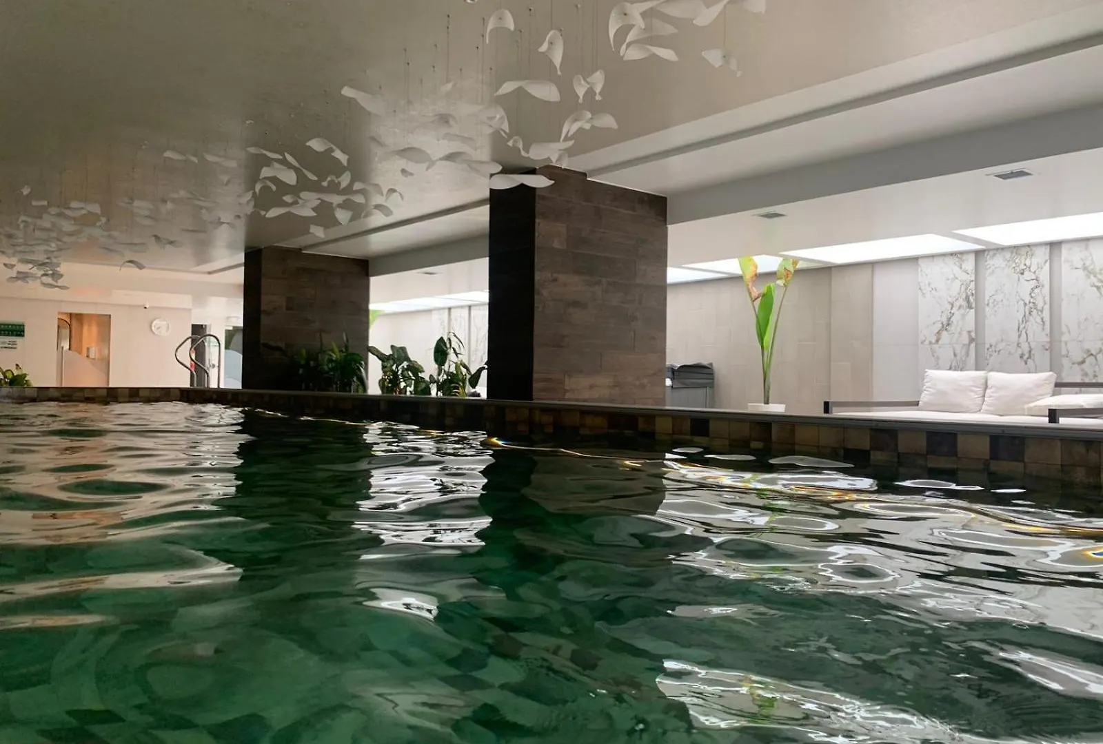 Confort Suite La Carolina Quito
